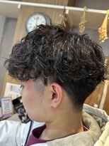 ポルト(porto produced by teatro hair salon)&nbsp;波巻きパーマ　ウェーブパーマ　刈り上げツーブロックマッシュ