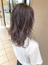 【gram西尾】ハイライトバレイヤージュ