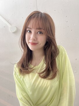 ビーチ(BEACH) ミディアムレイヤーくびれヘア透け感ブラウンベージュ