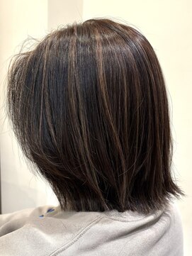 ルイ(ROUIS produced by LUCK 津田沼) ROUIS 津田沼 白髪ぼかしハイライト×ナチュラル