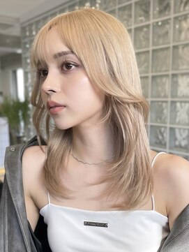 サンクマーケット 渋谷(cinq MARKET) 渋谷ブリーチダブルカラーレイヤーカットホワイトブロンドカラー