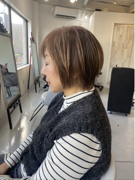 ソイクフ(SOY KUFU) 20代30代40代◎小顔に見えせる似合わせカットオリーブグレー