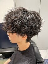 リバティシェアバーバー 銀座(LIBERTY SHARE BARBER)&nbsp;波巻きパーマ×ツーブロックマッシュ！無造作な束感で垢抜けヘア