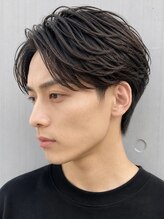 《*大人男子に向けたパーマデザイン*》ビジネスシーンでもプライベートでも抜け目ない男性に＊[メンズ]