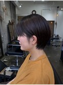 ハンサムショートレイヤーカットミルクティーベージュハイトーン