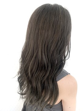 ファブ 銀座(fav) ヌーディーアッシュで作る大人のハイライトカラー