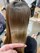 イオエ(ioe)&nbsp;黒髪/ボブルフ/ネビージュ/小顔/ワンレン/髪質改善/グレージュ