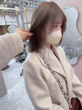 ロンド レア 天神大名店(Lond Le’a) インナーカラー/イヤリングカラー/ミルクティー/ベージュ/大名