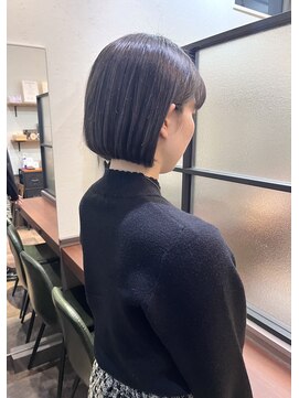 プチメゾントウキョウ(Petit Maison Tokyo) ダークグレー_内巻きボブ