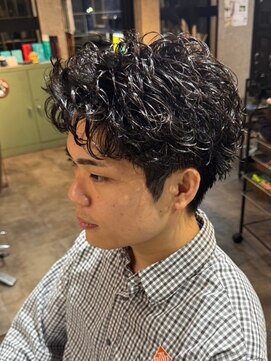 リット バイ フィフス 鹿児島中央駅店(Lit. by fifth) ビジネスショートメンズマッシュツイストパーマツーブロック