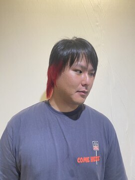 ジュリア(Giulia) ブラック×レッドのツートン！メンズウルフ個性派スタイル♪