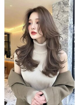 バタフライレイヤーロングレイヤーハイトーングレージュブリーチ