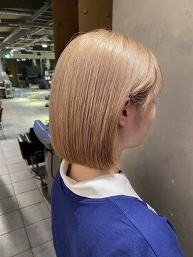 ハイトーンベージュ