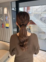 アース エレガンス 吉祥寺店(EARTH Elegance) シンプルだからこそ美しい、タイトポニーアレンジ