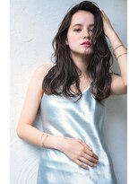 ロイジー(roijir) roijirイルミナインナーカラーxスパイラルxセンシュアルショート