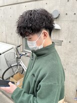 アイズ 海老名(AIZU)&nbsp;ツイストスパイラル ツイスパ スパイラルパーマ マッシュ 縦落ち