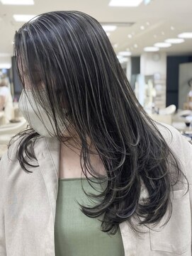 シャルムバイケンジ(Charm.by KENJE) レイヤーカット細めハイライトケアブリーチ海外レイヤー東京銀座