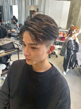 メンズサロン キング 枚方店(Men’s salon K!ng) 波巻きツイストスパイラルパーマ/フェザーパーマ/眉毛/メンズ