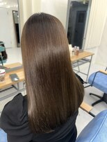 エミン(emyn)&nbsp;髪が変わる【美髪革命】艶髪/髪質改善/縮毛矯正/代々木