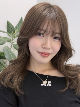 リア(riah) 韓国ヘアーハッシュカットレイヤーカットハイライトカラー