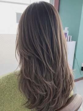 モルト 麻生(molt) 海外 韓国風 ハイレイヤーカット バレイヤージュ