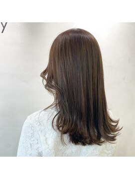 リジー(Litzy) 韓国風重めスタイル