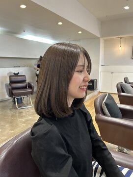 ルッツ(Lutz. hair design) 綺麗め大人ボブ[犬山良慈]