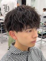 リップス 栄(LIPPS)&nbsp;ツイストスパイラルパーマツイスト率30%