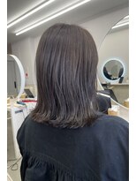 サンド 鹿児島中央(sand)&nbsp;@ayumi_sand ブリーチなしカラー　グレージュ　ミディアムヘア