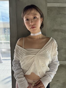 ダイアモンドリリーキートス(Diamond Lily kiitos) 透明感カラー　タイトアレンジ　ミニボブ