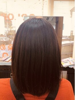エムカラーの写真/ヘアカラーをしながらボリューム・ハリコシUP◎白髪をナチュラルにカバーしつつ理想のツヤ感が叶う♪