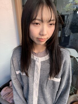 カーム(calm) ミディアムレイヤーカットストレートロングウルフカットベージュ