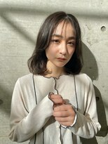 スタンド(STAND)&nbsp;アッシュ　グレージュ　ボブ　シースルーバング