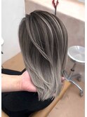 切りっぱなしBOB グレージュバレイヤージュ