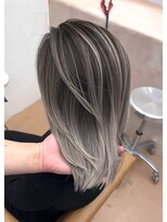 ヌエン 渋谷(NU/EN)&nbsp;切りっぱなしBOB グレージュバレイヤージュ