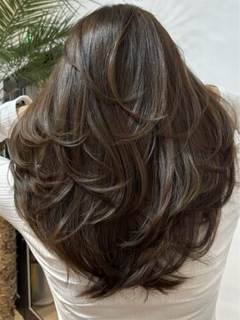 メリー オオサカ(Merly Osaka) moca brown × layer cut