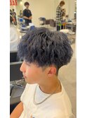 ツイストスパイラルマッシュ刈り上げツーブロックメンズパーマ
