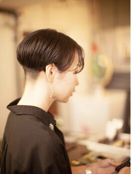スリースリーナイン ヘアーアンドメイク(339 hair&make)の写真/一人ひとりの髪と丁寧に向き合いながら、理想のスタイルを形に。静かな空間で心からリラックスできる時間を