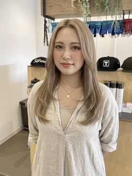 チオ(Chio) 【富山】極上の透明感ハイトーンベージュ×艶セミロング