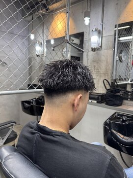 ヴェルゴ 沖浜店(vellgo) ローフェード×ツイスパ