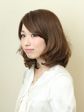 オートクチュールランコントレ(Haute Couture Rencontrer) ☆大人可愛い◎ミディアムボブ☆