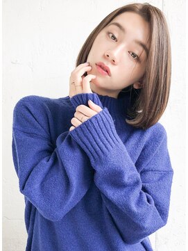 ルティア(Lutia) かきあげバング アッシュカラー 内巻きボブ！