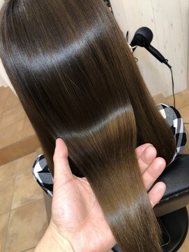 アコンプリッシュ 代官山 恵比寿(accomplish) クリスタルミネコラ