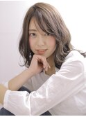 大人かわいい外ハネミディ