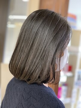 クオリス 上板橋店(QUALIS) ワンカールボブ ツヤ髪 艶髪 美髪ベージュ系カラー 丸み重めボブ