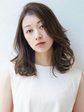 ニーフ 恵比寿(neaf) イメチェン　ホワイトブロンド　外ハネボブ 美髪　ワイドバング