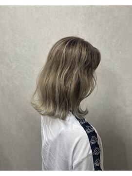 テーラヘアー 鎌ケ谷店(TELA HAIR) シルバーベージュ×波ウェーブ【TELAHAIR鎌ヶ谷】