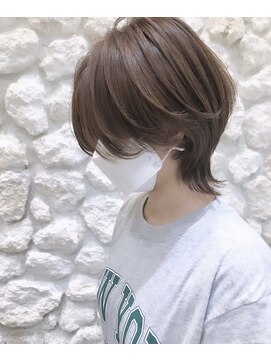 リン モアナバイヘッドライト 武蔵小杉2号店(lynn Moana by HEADLIGHT) lynn【武蔵小杉】#ハンサムショート#ウルフカット#ベージュ