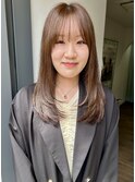 くすみベージュ