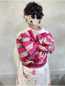 リエラ 新宿(RIERA)の写真/専門店の技術で、着崩れないのは当たり前♪成人式などの特別な日を彩る♪[新宿駅/ヘアセット/ヘアメイク]